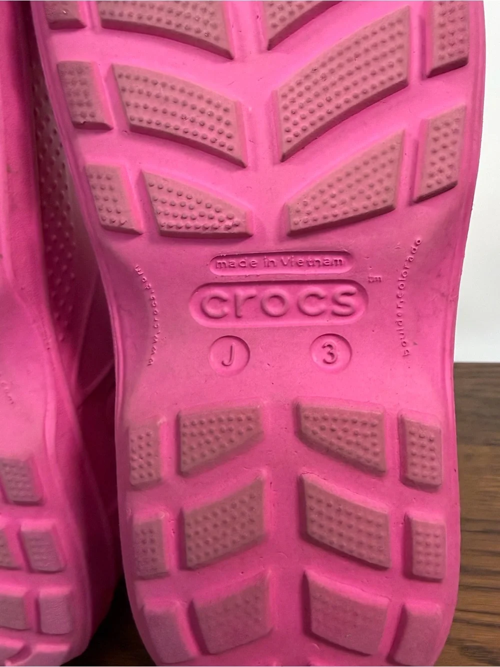 Crocs Kids Handle It Pink Rain Boots Size J3 Waterproof Lightweight Pull-On